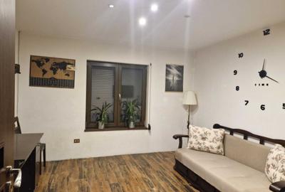 Casă cu 3 camere în Central - 4