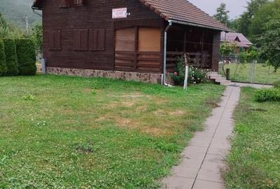 Casa 3 camere,100 mp, 565mp teren,1 baie,1 garaj 0% comision