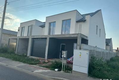 Casa Aeroport Strada Principala toate utilitatile Casa Aeroport Strada Principala toate utilitatile - 1