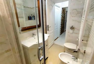 Apartament cu 3 camere decomandat în Hipodrom - 10