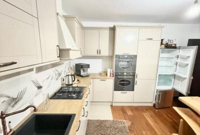 Casă cu 7 camere cu Teren 1800 Mp în Central - 13