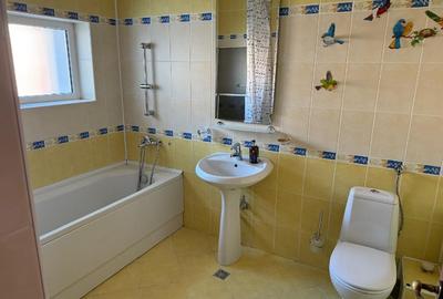 Casă cu 5 camere cu Teren 300 Mp în Bună Ziua - 8