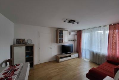 Apartament cu 2 camere semidecomandat în Micro 1 - 7