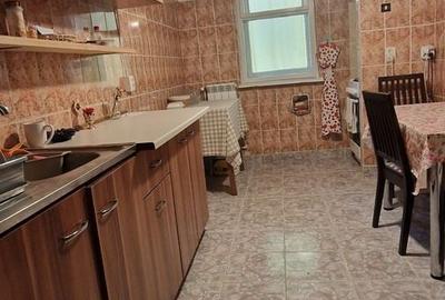 Zona Dacia, 3 camere decomandate, suprafata 72mp - 7