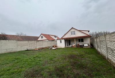 Casă cu 4 camere cu Teren 470 Mp în Vinga - 2