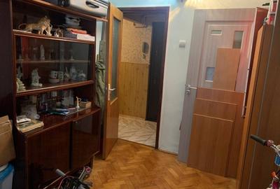 Apartament 3 camere de vanzare | Etaj 1 | Balcon | Geam la baie | Centrala | - 9