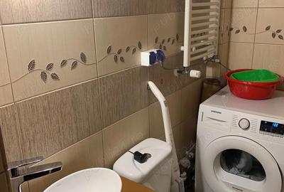 Apartament cu 3 camere în Traian