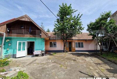 Casă cu 3 camere cu Canalizare în Ultracentral