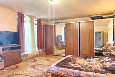 Casă cu 7 camere cu Teren 680 Mp în Mehala - 2