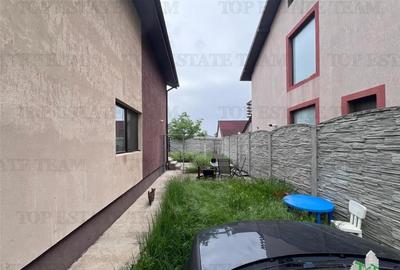 Casa cuplata.curte individuala generoasa, cu 3 camere,2 bai, - 6