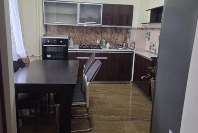 Apartament cu 3 camere decomandat în Spitalul Județean - 3