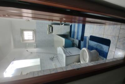 Inchiriez apartament cu 2 camere in Roman - 6