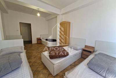 Casa individuala- Spatiu comercial cu 6 camere,280 mp,Zona Dragasani - 2