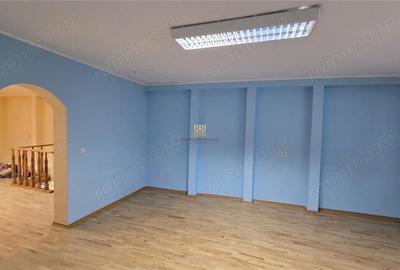 Spațiu comercial, de 65 mp, în Central - 9