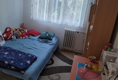 Apartament cu 3 camere semidecomandat în Dacia - 1