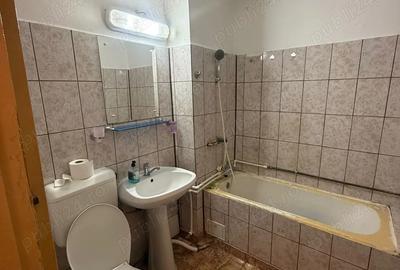 Apartament 2 camere Gae?ti, Dambovi?a, etaj 2 4 - 6