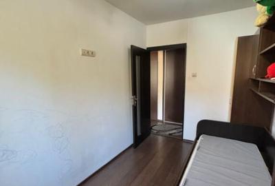 Apartament cu 3 camere complet mobilat ?i utilat,pret compe Apartament cu 3 camere complet mobilat ?i utilat,pret compe - 13