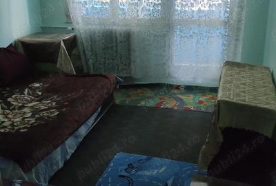 Apartament cu 3 camere semidecomandat în Central - 4