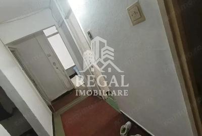 Apartament 3 camere, 2 bai, parter inalt Micro 5 - 7