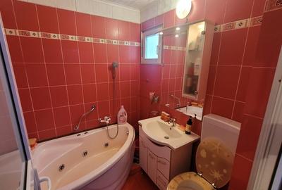 Apartament cu 2 camere decomandat în Giurgiului