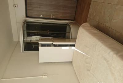 Apartament semidecomandat în Tractorul