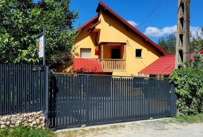 Casă individuală cu 4 camere cu Canalizare în Podu Dâmboviței - 2