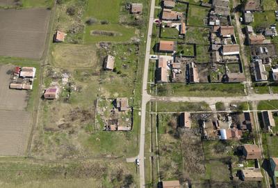 Teren de 1430 mp, în Turnu - 5