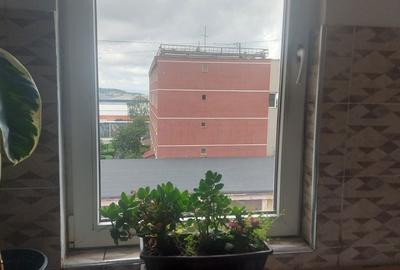Apartament cu 4 camere decomandat în Central - 4