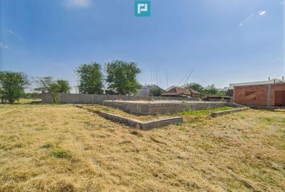 Casă cu 4 camere cu Teren 1000 Mp în Uliuc