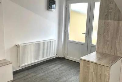 Casă cu 3 camere cu Teren 500 Mp în Central - 2