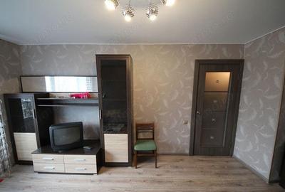 Se inchiriaza un apartament cu 2 camere - 3