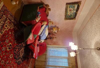 Casă cu 3 camere în Central - 1