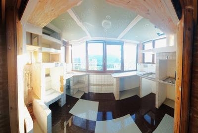 Apartament cu 3 camere semidecomandat în 1 Mai - 7