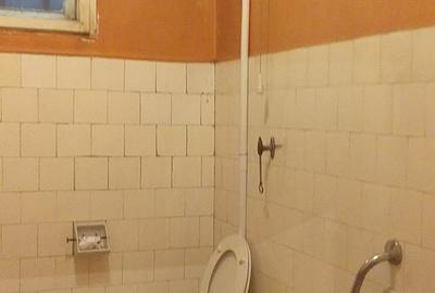 Casă cu 3 camere în Central - 1