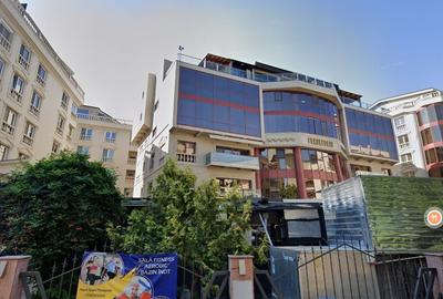 Penthouse cu 4 camere decomandat în Herăstrău - 2