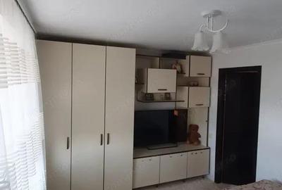 Ofer spre inchiriere garsoniera in zona Bucurestii Noi