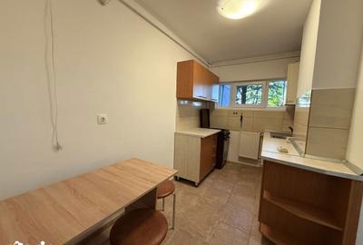Apartament cu 2 camere decomandat în Cornișa - 3