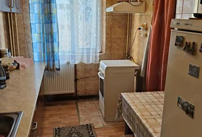Apartament cu 3 camere semidecomandat în Trivale - 4