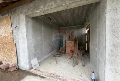 Casa / Vila Caisului 90% gata - 3