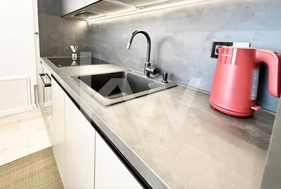 Apartament cu 3 camere decomandat, mobilat în Tractorul - 7