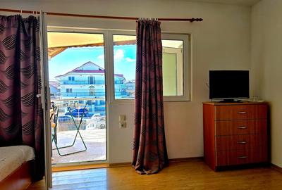 Hotel/Pensiune, de 1,000 mp, în 2 Mai - 6