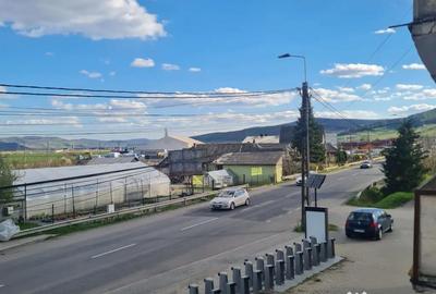 Apartament cu 4 camere semidecomandat în Central - 4