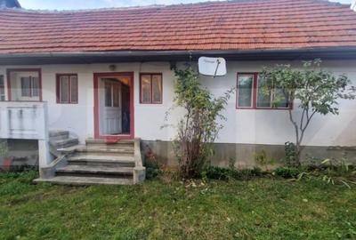 Casă cu 2 camere cu Teren 380 Mp în Purcăreni - 14