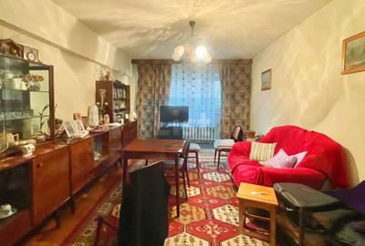 Apartament cu 3 camere decomandat în Centrul Civic - 2