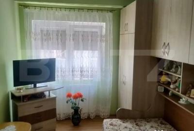 Apartament cu 3 camere semidecomandat, mobilat în Rădăuți