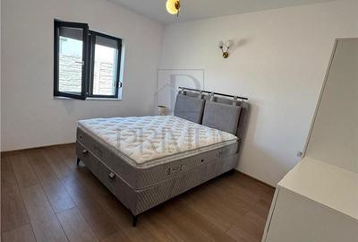 Casă cu 3 camere cu Canalizare în Central - 9