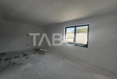 Casă cu 5 camere cu Canalizare în Terezian - 14