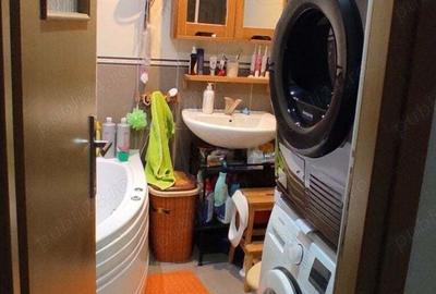 Apartament semidecomandat 3 camere - 3