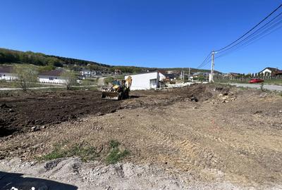 Teren de 1000 mp, în Central - 5