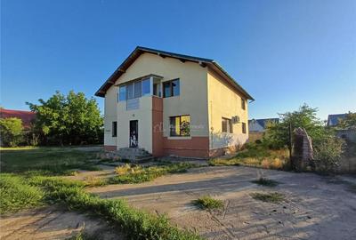 5 camere - 3 bai - 200 mp utili - teren 920 mp - Domnesti - - 13